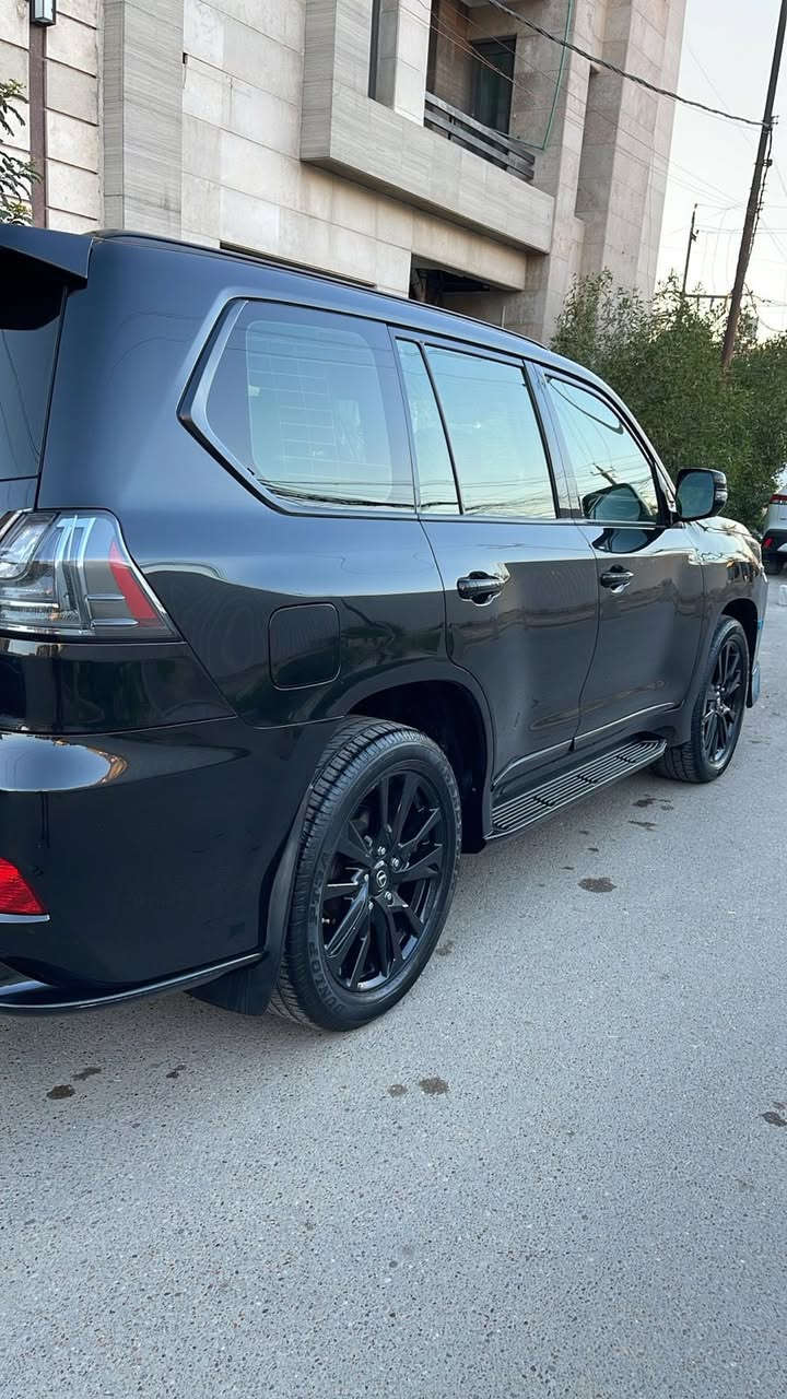 السلام عليكم
لكزس كورو 2019 فول مواصفات فئه الكورو معروفه اعلى فئه تجي مفوله للاخير سياره مكفوله من اي ضرر 
سعرها 870 ورقه يعني 87 الف دولار مكانها المنصور 
للاستفسار 
‭٠٧٧٣ ٤١٦ ٧٣٣٠‬
