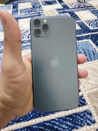 آيفون ١١ برو ماكس • ٢٥٦ • فيس ايدي متوقف