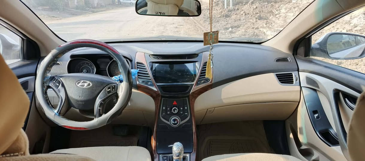 سلام عليكم النتر 2015 وارد خليجي مكفوله كفاله عامه مكينه 1800 حداديه جديده تخم تاير جديد تبريد جديد سياره رقم بابل سنويه جديده مكان سياره شاميه سعر 133 بيهه مجال 
اخوان مكلف بنشر ***********
***********
