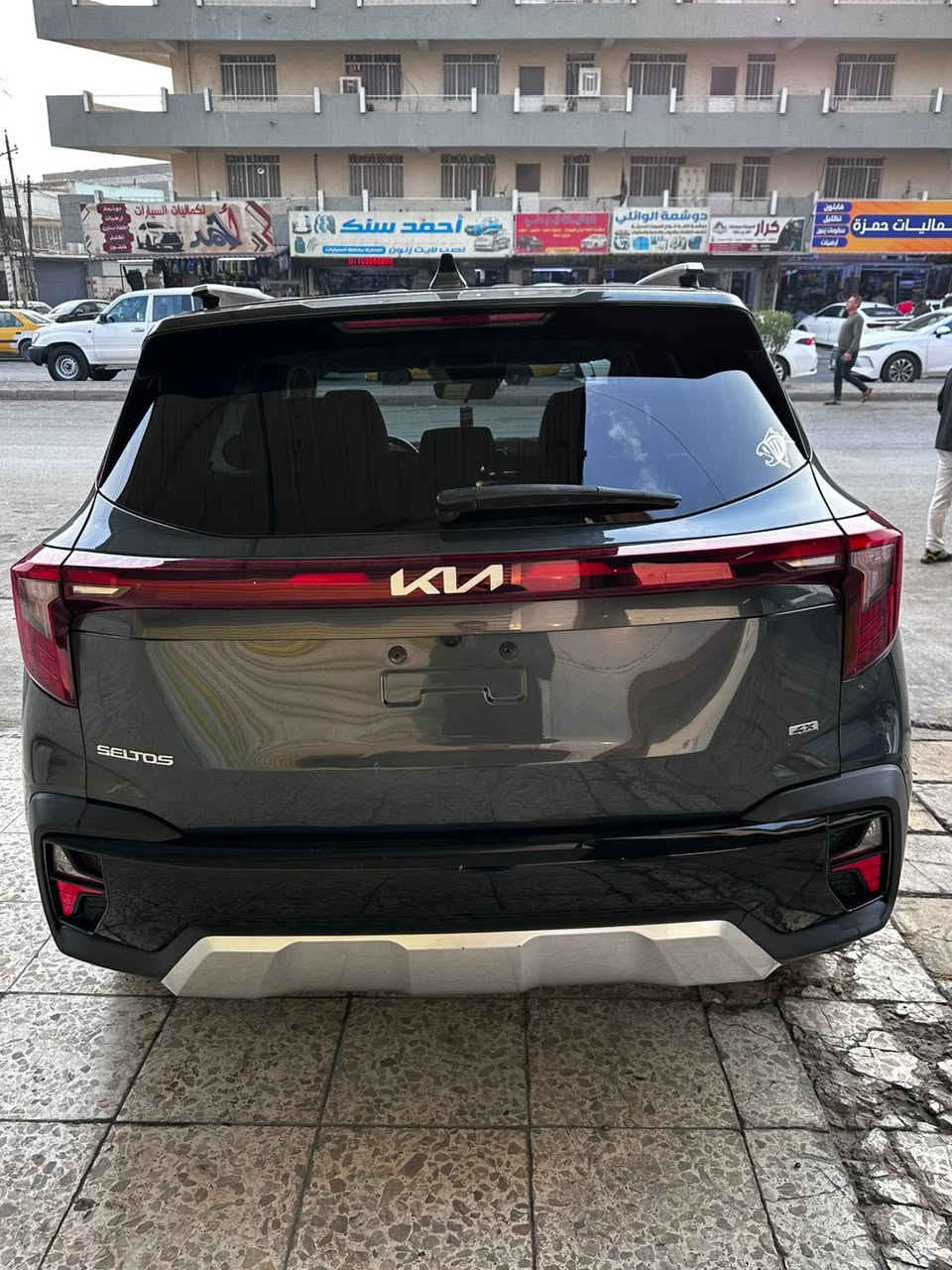 السلام عليكم
كيا سيلتوس  امريكي 
دخول جديد رقم منفيس بأسمي موديل 2024
محرك 2000 دوش

ثلاثه انظمة قيادة نورمل ..سبورت .. سمارت
ماشيه ١٢ ميل!!
بصمة  شاشه متصله كاري بلي
كشنات جلد !!
تبريد شاشه واناره داخليه LED لمس
تجوه خلفيه حاملة اكواب 
رادار امامي 
رادار خلفي 
رادار جانبي نقطة عمياء 
رادار تنبيه عند فتح الأبواب 
توقف ذاتي ….اطفاء ذاتي  في حالة الوقوف  تقليل صرف البانزين 
قيادة ذاتية 
مانع انزلاق
نظام صوت 
تبريد قطعتين خلفي + شاحن تايبسي
اشاير بلمري 
لد امامي خلفي 
الحادث: فقط جاملغ صبغ نفسه عدته صبغته 

مكان السياره بغداد الغديرساحة ميسلون  بدون رقم
السعر ١٦٥ وبيه مجال للشراي
لاستفسار ***********
