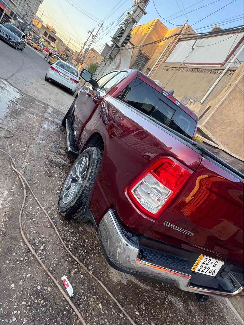 السلام عليكم

دوج رام بك هورن

موديل ٢٠٢٢ شكل لمتد 

مرقمه اربيل بسمي 

ماشية ٦١ ميل حقيقي 

سياره ع ايدي من دخلت للعراق 

باب قصير بدي طويل 

محرك ٦  سلندر  اقتصادي المرغوب

امريكيه حادث جاملق وشفة البنيد 

السياره جدا نظيفة وحلوه ومناقصها اي شيء 

بيه شخط جدا بسيط موضح بالصوره

.مواصفات !

.شاشه وسط 

.سايد بريك دكمه 

.جامه خلفيه كهرباء 

.غلاف بدي 

.هوك خلفي  

ويل نيكل حجم22

السعر ٢٣٨

مكان بغداد السيدية 

رقم الهاتف (***********)  متوفر واتساب بغداد, العراق
