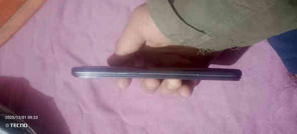 جهاز A30لبيع ذكره 128جهاز نضافه فول سعره 100وبي مجال مكانه نعمانيه لي يحب يتفضل خاص ***********
