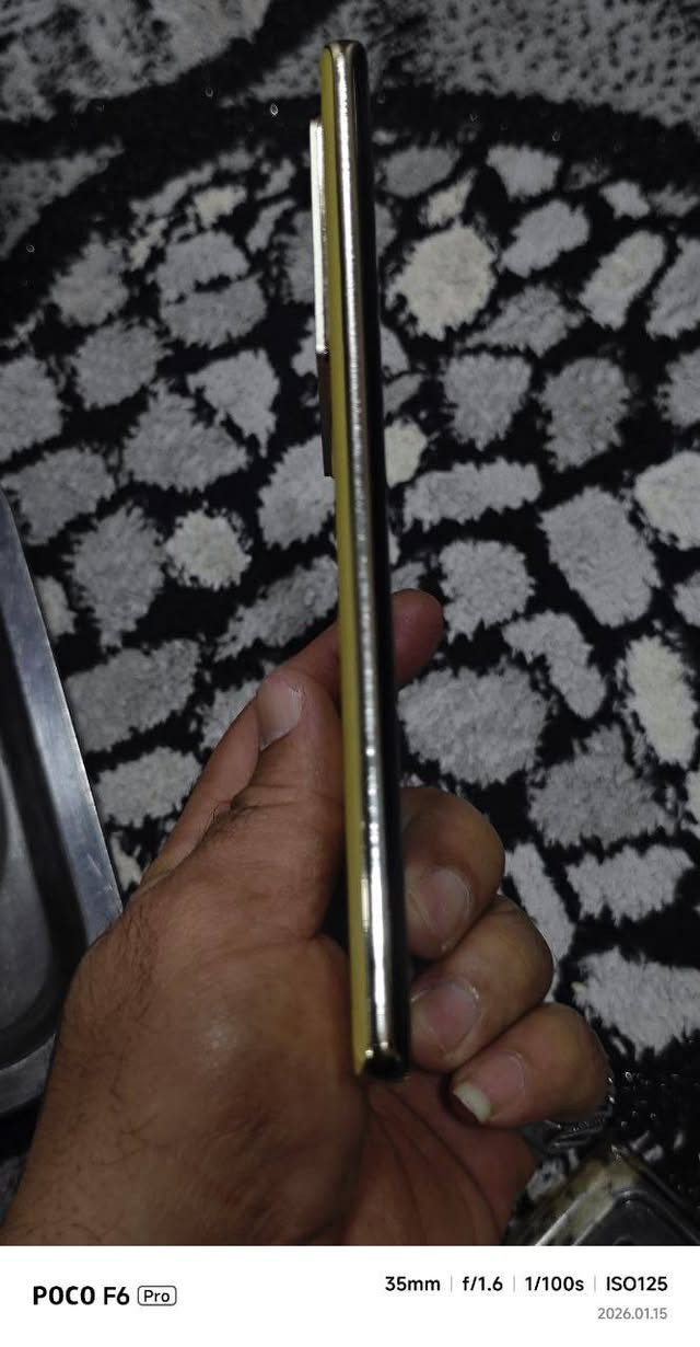 جهاز معارض او بيع جهاز كله شريكه فقط هذا الضهر مفطور ومامثر شي عليه ما ويه كلشي ذاكيره 256/رام16 
وباقي الموصفات موجود بل صور 60فريم بل بوبجي شراي خاص او رقمي ***********
