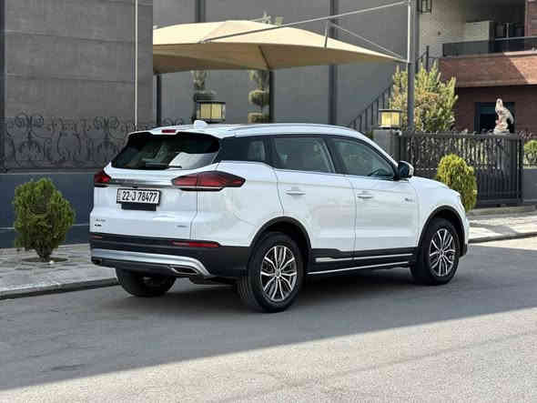Geely azkarra 2023 full مکفولە ضمان
فول مواسەفاتە سفر و زەمانی شرکە باجگر 
پانۆڕاما بەصمە بەصمەی دەرگا  دبل اکسل كوشن جلد كوشن کارەبایی هيتەر سارد و گەرم کوشن خەزن شاشە گەورە  ئۆتۆ هۆڵد شاشە گەورە کامیرا 3 مۆدی لێخورین گێچ الکترونی  
تەنیا 52 هەزار کیلومتر رۆیشتووە
   سەيارەكە زۆر جوانە و تازەیە بەشەرتی هەموو شتێک
وەک سفر کیلۆمتر جوان نەبوو مەیبە  
گير و مكینە و تەبريد و تەقەو رەقە بەشەرتە
نرخی 150 وەرەقە و مجال. 
تلفون ***********
*********** الخالص
