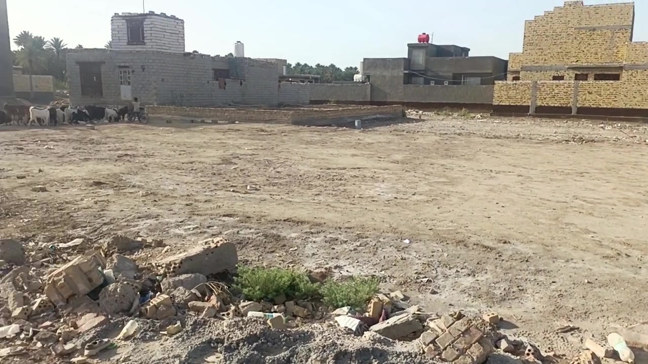 السلام عليكم ورحمه وبركاته
قطعه للبيع المساحه ٣٠٠ متر طابو زراعي سند ٢٥ الموقع حي عدنان شارع المولد ابو احمد ابو الطابو للاستفسار مراسله الصفحه او الاتصال علي الرقم ***********
اسيا ***********

