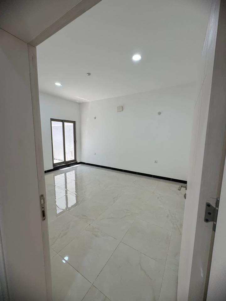 بيت للبيع مجمع حوراء بغداد 200 متر طابق واحد سعره 200 مليون 
جاهز للسكن ***********
