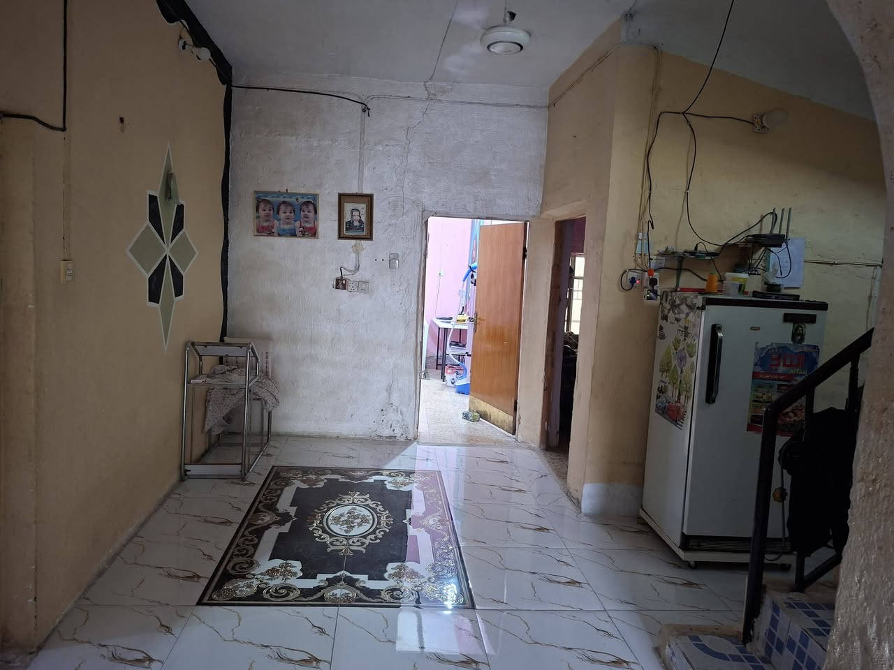 السلام عليكم
بيت للبيع  الموقع الشارع الوسطاني قريب عن مولده سيد ثائر 

البيت بأسمي طابو ملك صرف طابقين يحتوي على غرفتي نوم وصاله ومطبخ وصحيات وحديقة والطابق العلوي غرفة نوم مساحة البيت 200م٢ السعر 80بي مجال

للاستفسار أكثر الاتصال أو مراسلة الصحفه

‎***********

‎***********
