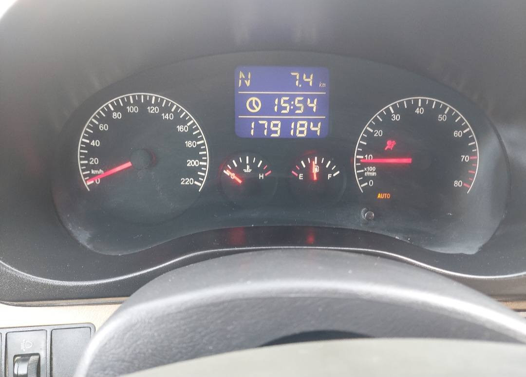 السلام عليكم
للبيع شيري تيكو 2013 
رقم بغداد انكليزي بأسمي تحويل ثاني يوم ماشية 179 الف فقط السيارة فول مواصفات فتحة سقف مرايات كهربائية داخل بيجي محرك 1800 نظيف جدا كير كهربائي عليه أدامة كاملة تبريدهة ثلج تخم تاير السيارة ميكانيك كلة جاهز والكشر شوف عينك مكاني بغداد السعر 49 $وبي مجال جدا بسيط للاستفسار الاتصال على الرقم 
***********
