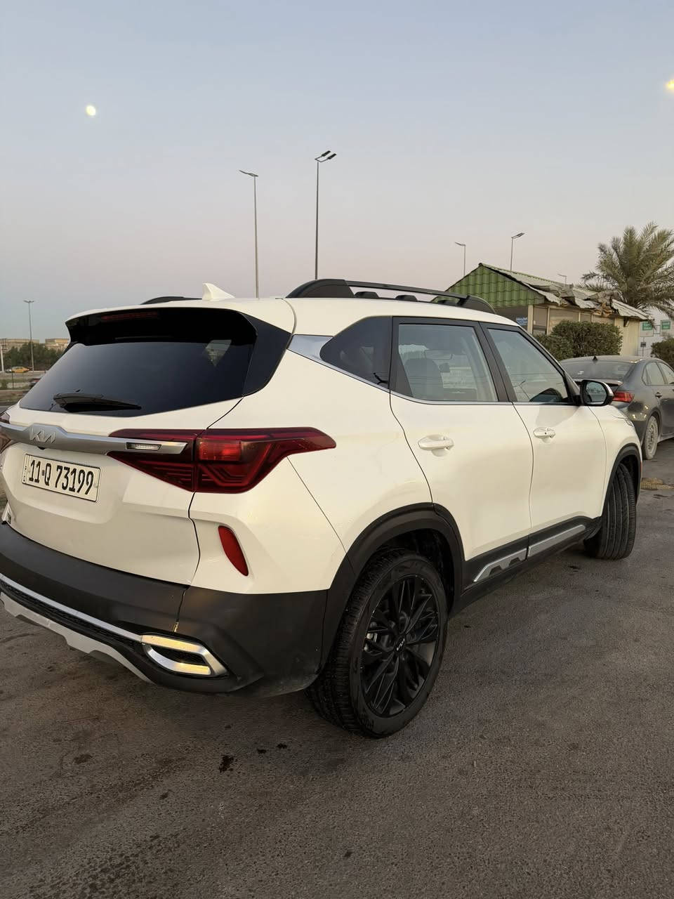 السلام عليكم
لبيع كيا سليتوس موديل 2023
موصفات فول ما عدا الفتحه
السياره ماشيه 29 الف 
رادار امامي
رادار خلفي
رادار جانبي
تحديد مسار
مانع نزلاق
كشنات جلد+مخمل
اشاير بل مري
شاشه كبيره
كامره دواره
ثلاث وضعيا قياده
تشغيل عن بعد فول تحكم ستيرن
لد امامي
ويل كب
1600 تيربو
السعر 160 وبيها مجال 
للاستفسار فقط اتصال او وتس ***********
