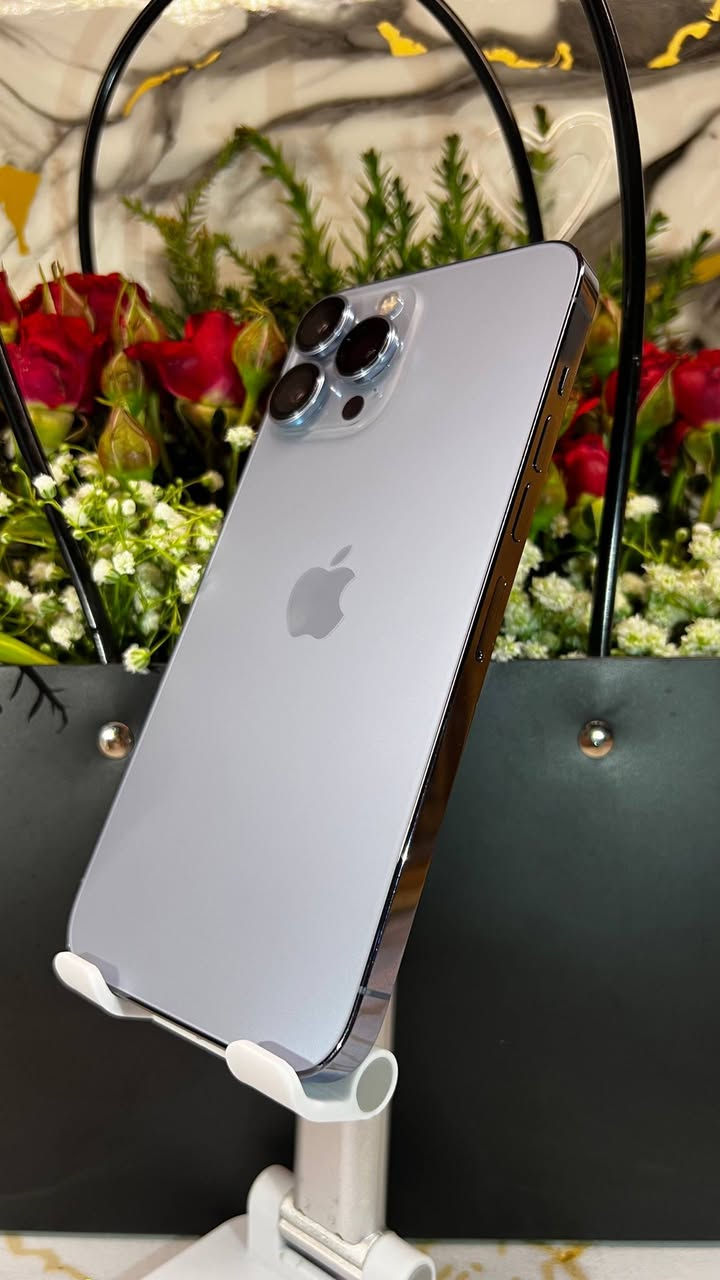 📱 iPhone 13 Pro Max للبيع 🔥
• الذاكرة: 256GB
 • البطارية: 90% 🔋
 • نظافة الجهاز: 90% ✨
 • النسخة: أمريكي 🇺🇸
 • الشاشة: مبدلة شاشة أصلية من شركة آبل 🍎

💰 السعر: 550 (نار 🔥) وقابل للنقاش

📞 للتواصل (واتساب واتصال فقط):
***********
