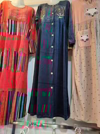 تخفيضات • ملابس شتوية • ازياء