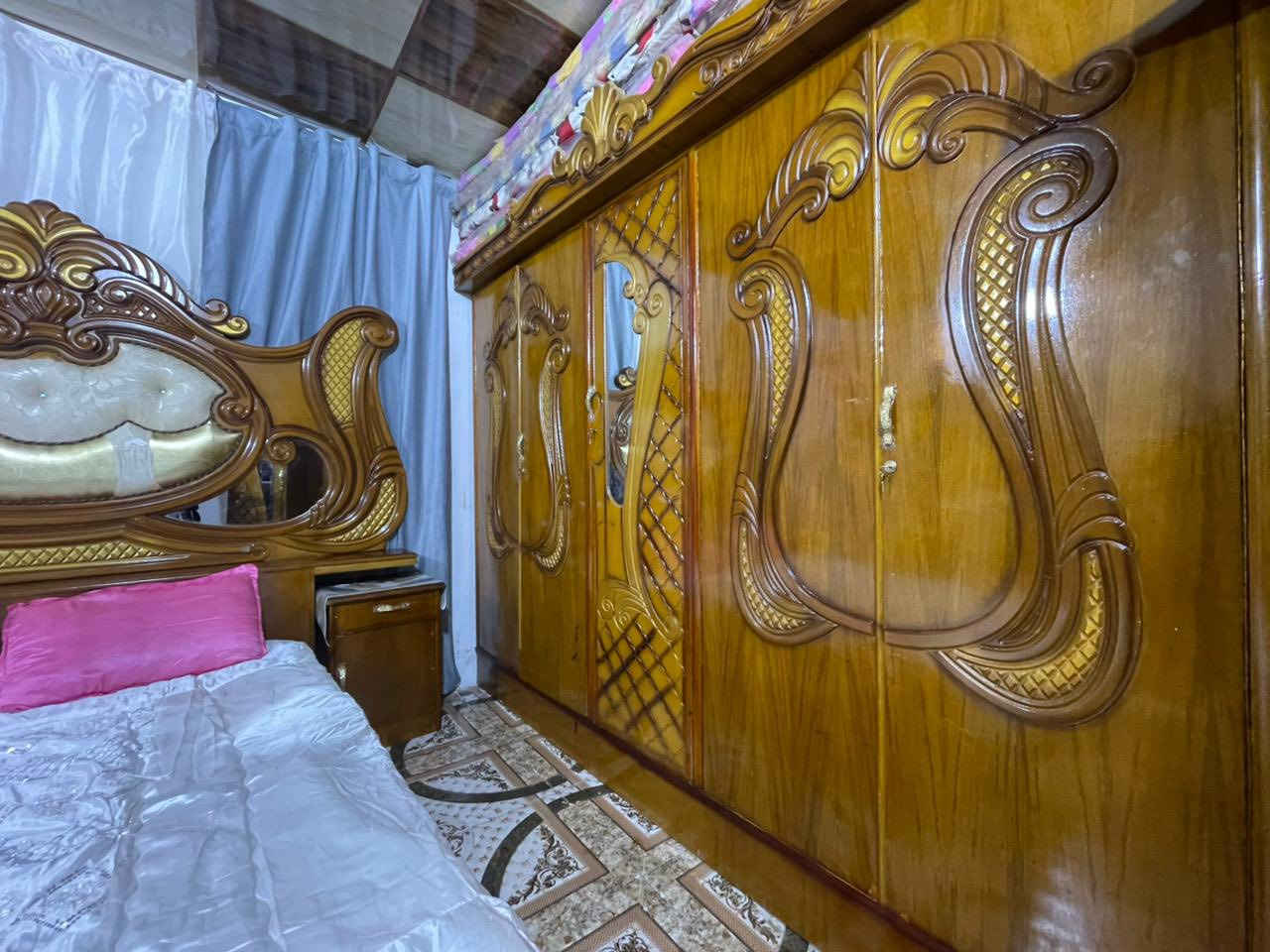 غرفه عراقيه صاج نظيفه البيع سعر ٧٥٠ وبيه مجال قليل مو شراي لاتتصل رجآ ***********
