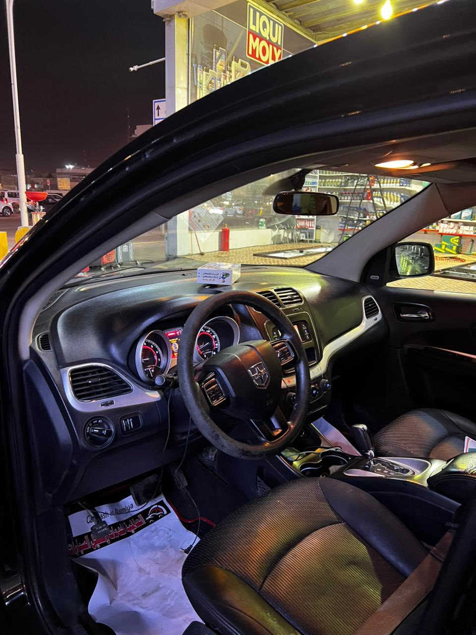 السلام عليكم 
دوج جورني للبيع 

سبعة راكب ثلاث قطع تبريد

سته سلندر 3600 حجم المحرك 

اللون اسود 
الموديل 2017

رقم بغداد انكليزي تحويل ثاني يوم 

صور الحادث مرفقة بالمنشور 

السياره جاهزة 

***********

السعر 128
