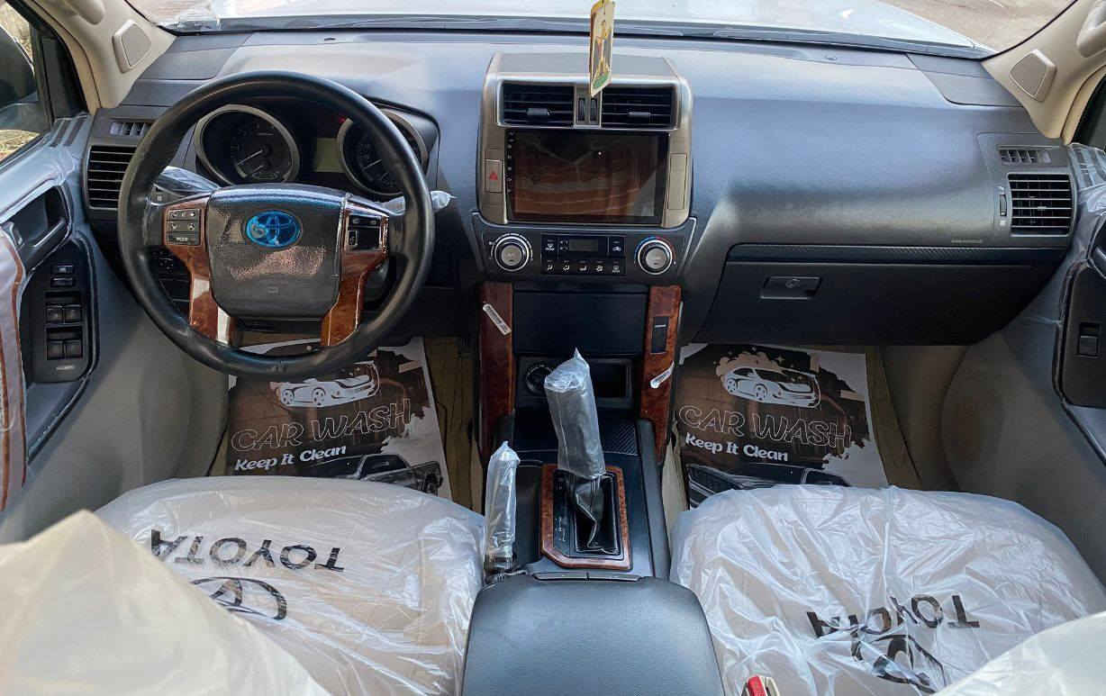 السلام عليكم شباب برادو2010 كفاله عامه من الصبغ حتا الدعاميات بيها باردشي بصيط موضح بل صوره وشويه جرادبل قماره شاشه وكامرات أماميه وخلفيه ماشيه 197بسمي صار4سنوات عندي اومراوس سبورتج حديث السعر208اوبيها مجال بصيط للستفسار***********
