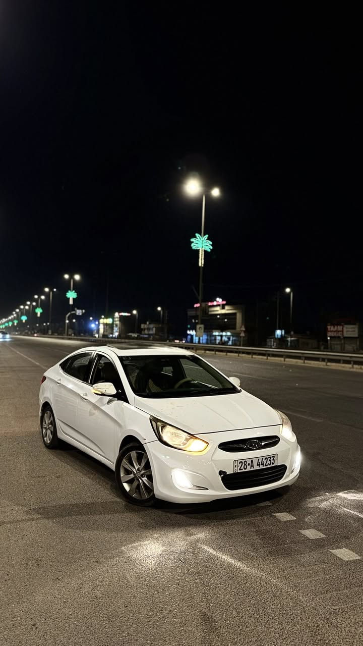 اكسنت مديل 2014
خليجي فول موصفات 
تحكمات استيرن
فتحت سقف
شاشه كبيره 
كأمره دوران 
حداديه جديده 
تخم تايرات جدد 
ادامه هستوني امكملها 
قطعه وحده تبديل بس بنيد 
وبيها بارد قليل يعني خفيفات 
غير متواجد على فيس 
***********
