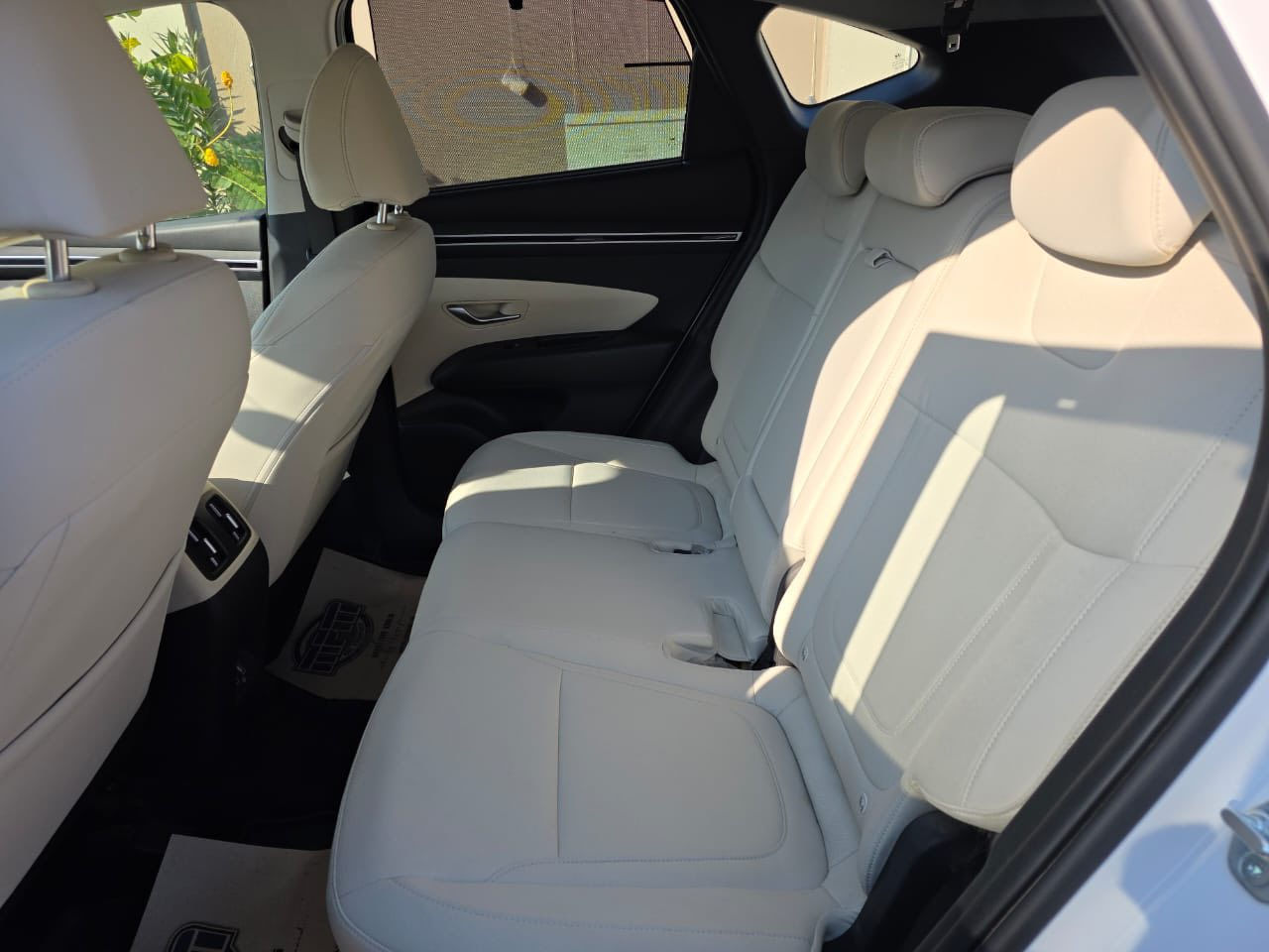 السلام عليكم
للبيع توكسان موديل 2024 خليجي نص مواصفات
مكفوله عدا تصليح بسيط بالدعاميه الاماميه ماشيه 46 
مكان السياره بغداد السعر 225 وبيهة مجال للاستفسار الاتصال بالرقم ***********
