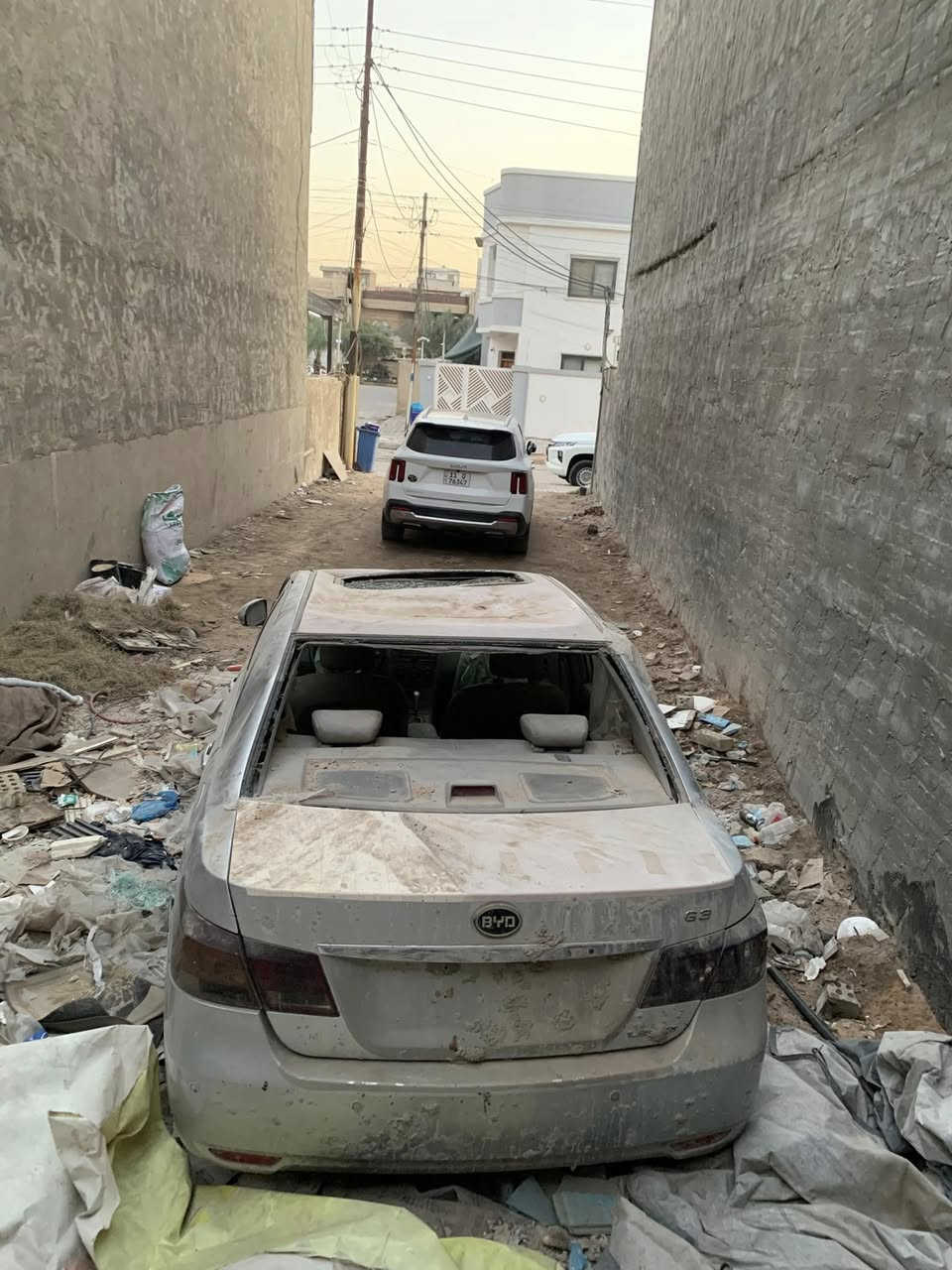 السلام عليكم 
بي واي دي 2013 
ابيع على حادثهة تفصيخ  للاستفسار 
*********** ماسنجر متواجد
