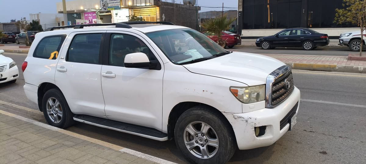 تيوتا سيكويا 2008 رقم بغداد للبيع
وارد امريكي 
السيارة SRS فتحة 
السعر 155$ 
مكان السيارة الرمادي 
***********
