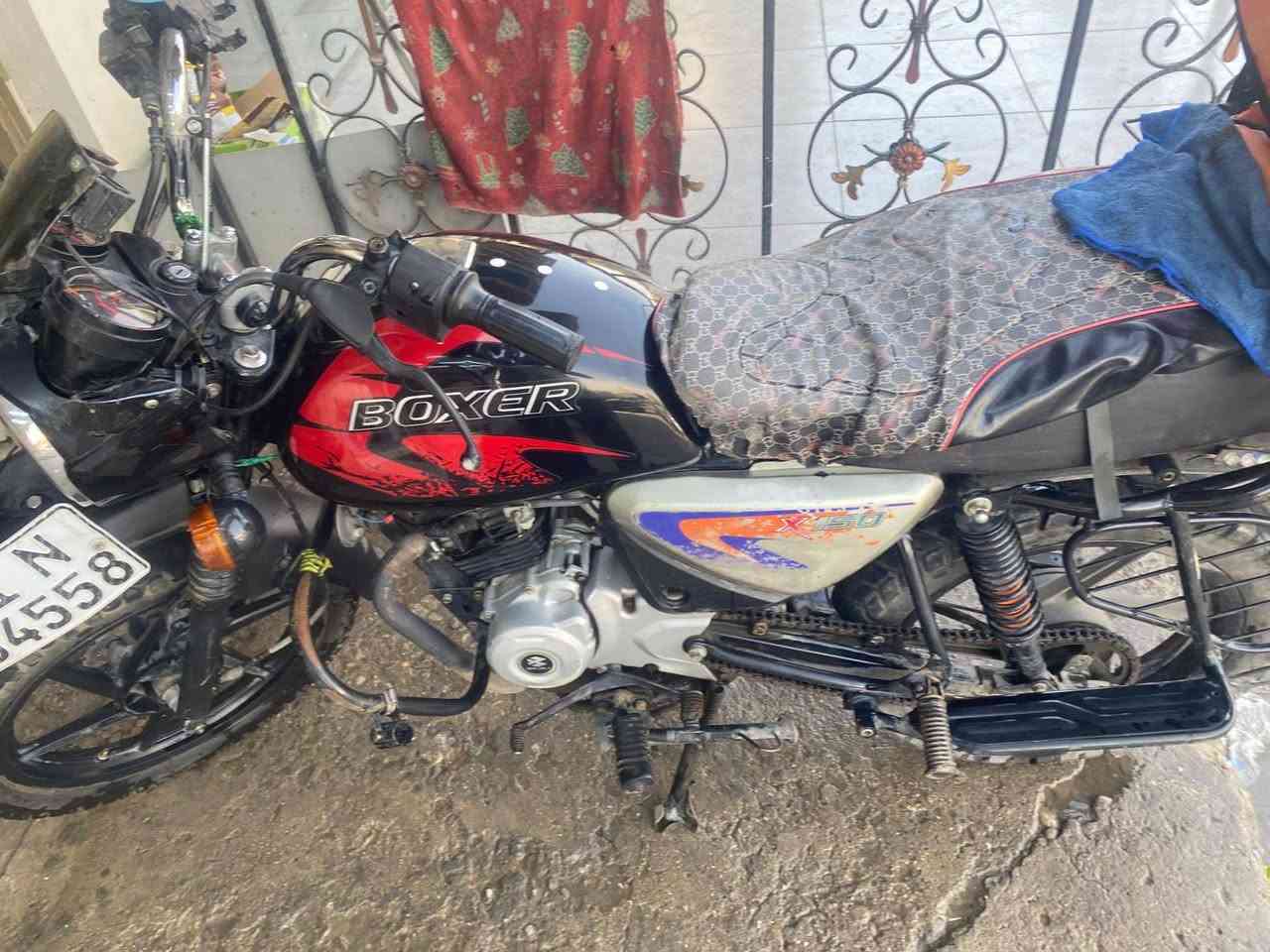 من رخصه ل ادمن بوكسر موديل 23 ستخدام شخصي دراجه خير من الله مرقمه تحويل ثان يوم سعر 2و300 مراسله واتساب ***********
