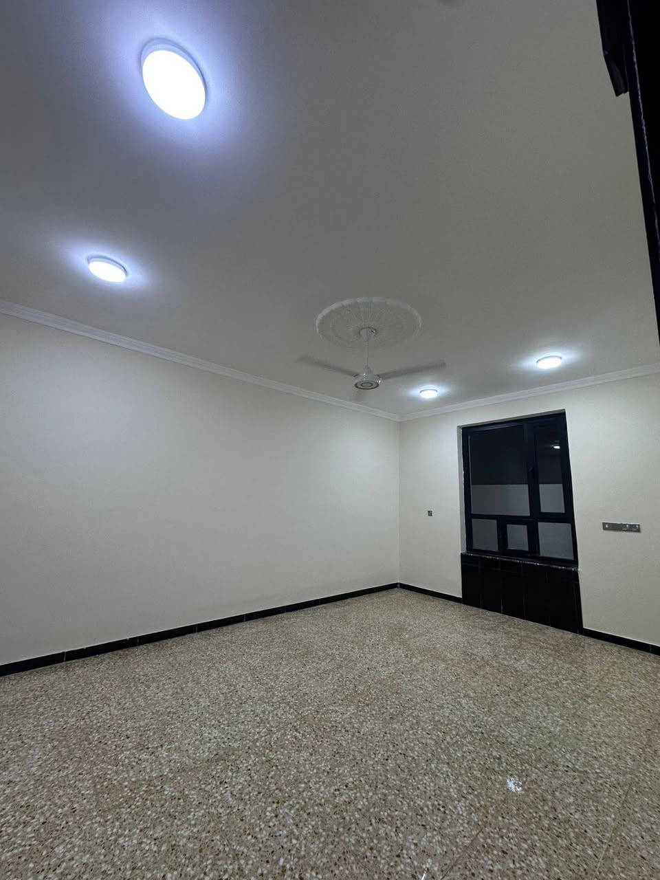 🌏الى زبائننا ومتابعينا الكرام  طابت اوقاتكم بكل خير 
     🔔عرض جديد✅ ومميز📣 دار معروض البيع طابو صرف
📍الموقع الرمادي حي الزراعه قرب البطاقه الموحده
✅موقع مميز جدا بناء حديث 2024
🏫ستقبال صاله مطبخ حار بارد غرف ٢ حمامات خارجيه وداخليه كراج 
✅نوع العقار طابو صرف   ✅تحويل مباشر 
🏫رقم قطعه624/79
📐المساحه الكليه.250  السعر 245 مليون وقابل التفاوض شي قليل 
شارع10 مجاري  ✅ 💬للأستفسار مراجعه 
      للمزيد من التفاصيل يمكنكم زيارة مكتبناا مكتب العين العقار ع شارع 40 مدخل الصوفيه الثانية 
او الاتصال على الارقام التاليه 
***********
***********
٠٧٨٦٩٤١٨٠٥
