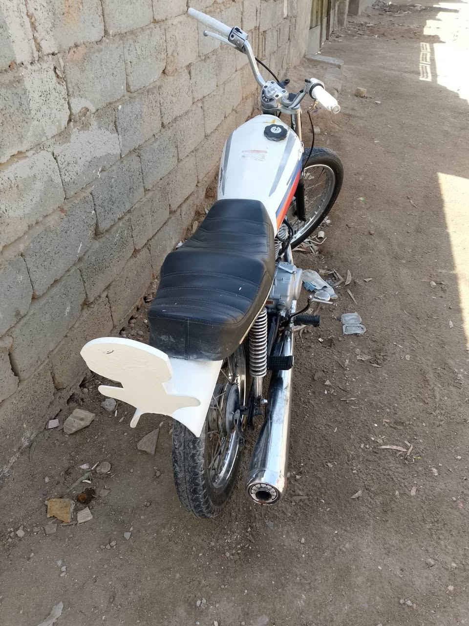 السلام عليكم دراجه كلك اربعه قير العنوان نجف السعر 300 
***********
