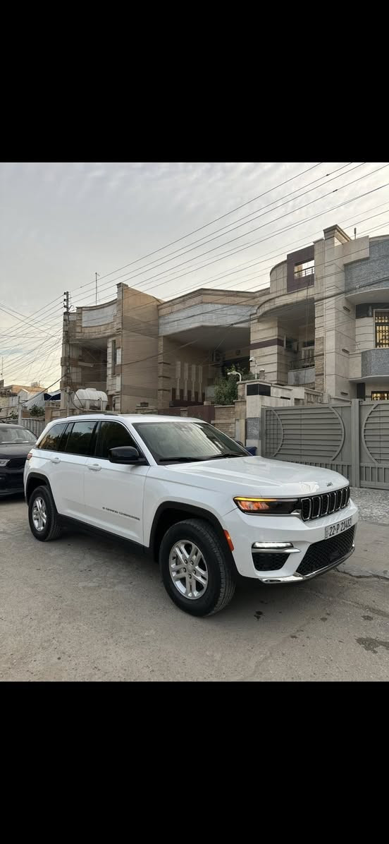 سلام عليكم 
جيب كراند شيروكي 23  خمسه راكب 
مواصفات لاريدو دخول جديد
ممشى السيارة 50 الف 
رقم اربيل 
صور الضرر مرفقه تبديل جاملغ وبنيد وبيها مكانين pdr 
***********
