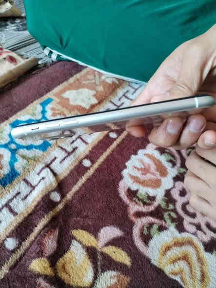 ذاكره 64

بطاريه78 ع البلاد

مبدل شاشه فقط اصليه فيس ايدي شغال 

جهاز مال جناي 

السعر 200بي مجال للشراي 

للاستفسار ***********
