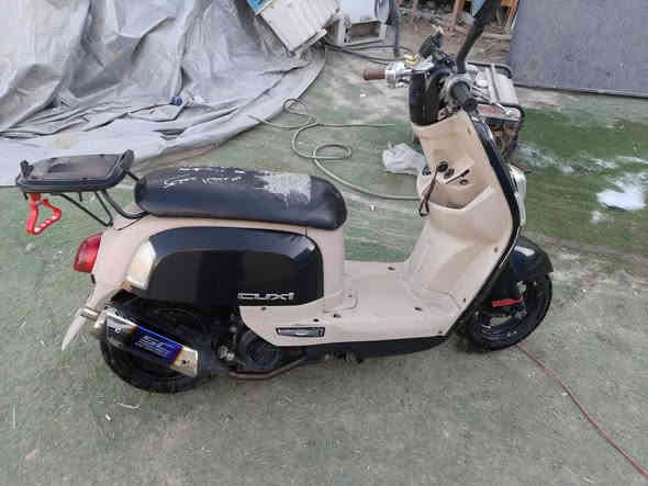 سلام عليكم ((للبيع)) أو مراوس
بوليس نوزل 
مزوده بل كامل 55
صالحه رياضي sc
زوج وياله جديد
كهربائيات شغاله
مكينه مكفوله ما مفتوحه علكد التزويد 
باقي التفاصيل واتس واتصال***********
