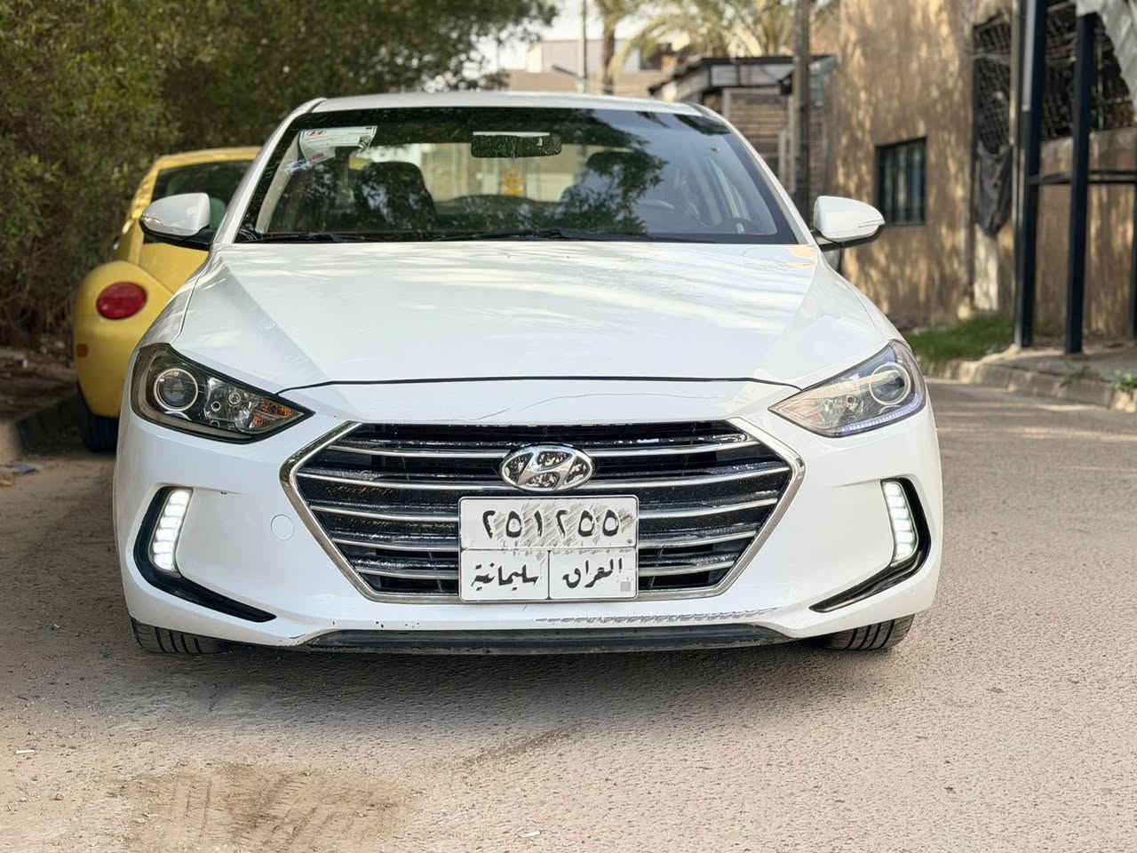سلام عليكم ؟ بيع مستعجل
النترا   Elantra  2018 

السعر :114 $ وبيه مجاااال 

اتصااال :***********

سياره حادثه كلش بسيط بس اللنيد ؟ 
بيهه بارد شي بسيط جاملغ الخلفي 

ماشيه 88 mi 

محرك 2000 دوش

تخم تاير صدر حداديه كله جديد✅
فول مواصفات " 
مكينه 2000 دوش 
شفتات ستيرن
كشنات تدفئه 
صلانصه رياضي
لد نهاري.
بجم زنون زرع عدسه اصلي 
 ونضام ترحيب زنون
سستم صوت
شاشه كبيره 
كامره خلفيه 
اشاير مري شفط.
مخارج عدد ٢ USB. 
مو درايف .. 
تحكم ستيرن جهتين. 
اربعه دسك.
نظام سبورت.
ويل 16 كروم
حساسات امامي و خلفي 

بغداد
