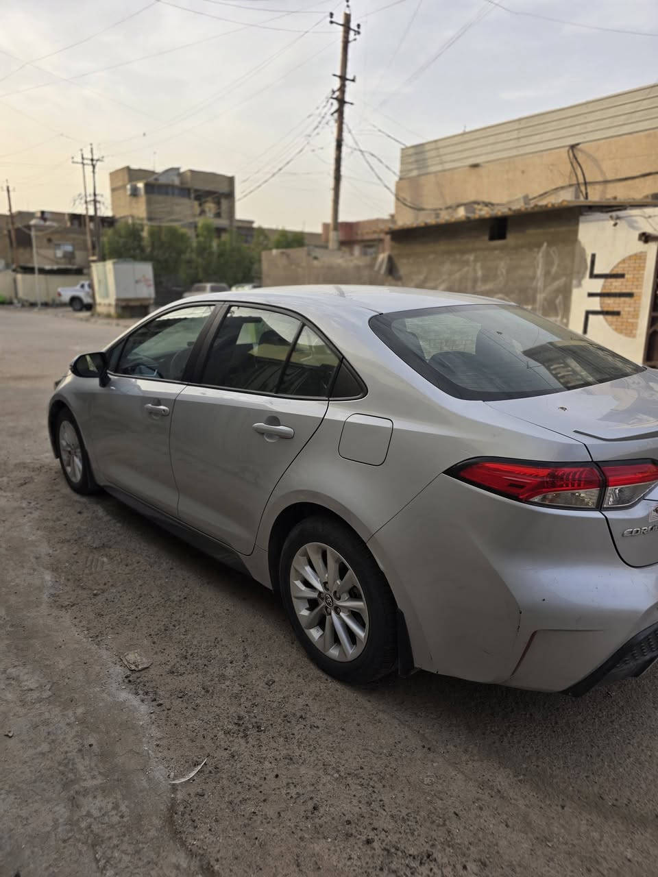 السلام عليكم
كورلا ٢٢ شكل s
لون رصاصي
محرك ٢٠٠٠ حادثة الجاملغ
  عكس،السايق 
السيارة كير عادي 
ماشية٤٤ كيلو متر 
رقم بغداد  بسمي تحويل   مباشر
العنوان بغداد الحبيبية 
السعر ١٣٠ وبيه مجال
***********

