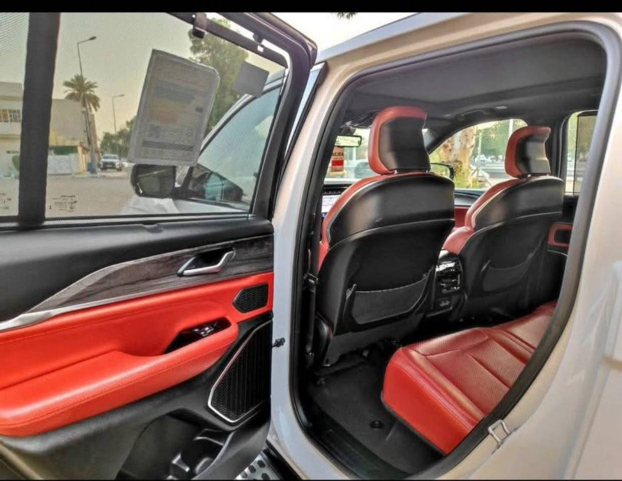 السلام عليكم سياره جيب موديل 23 خليجي اوفر لاند فول مواصفات أعلى فئه العنوان بغداد ***********
