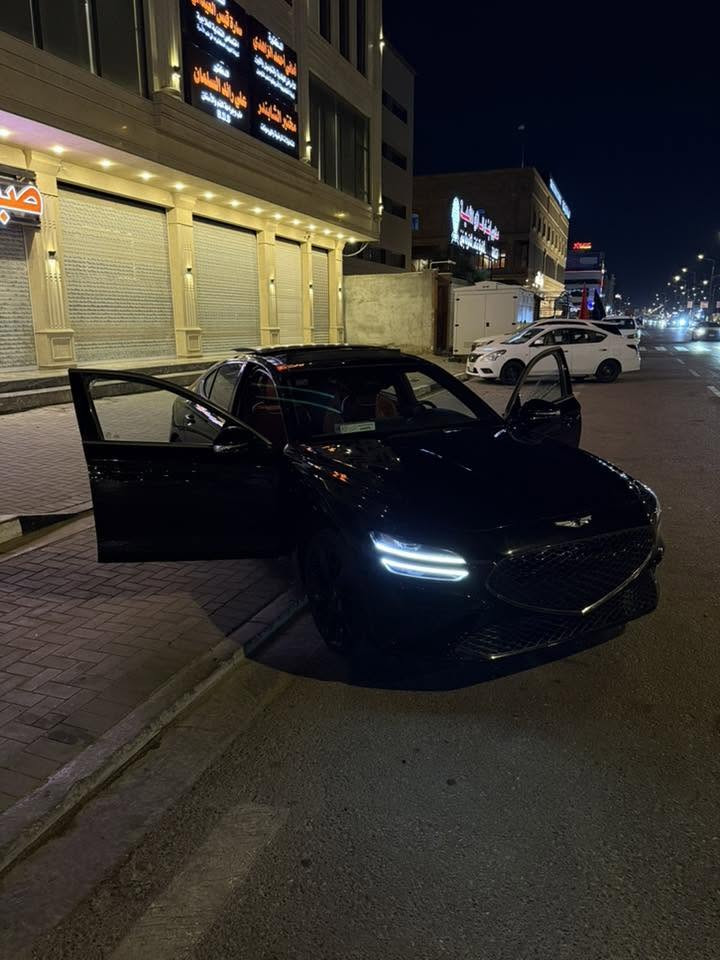 G70 مديل 23 غرق السياره بيه نواقص لان صار فتره تاركه وما عندي مجال اكمله داخل احمر جديييد وفول مواصفات للاخير مكينه 2000 تيربو 
حره بدون رقم تترقم جميع المحافظات مكانه بصره الحكيميه 
***********
