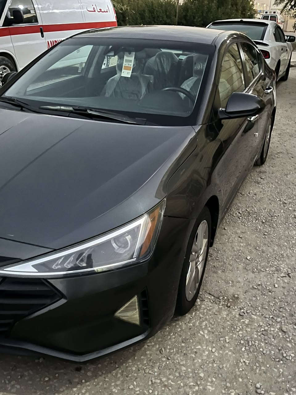 النترا 2020 امريكي حادثها جاملغ وطرف البنيد عكس السايق بدون دواخل بدون ايرباك بغداد بأسمي الرقم الجديد 
ماشيه 89الف 
تحكم استيرن 
رادار 
كامره 
شاشه كار بلي 
السعر 133$
***********واتساب او اتصال
