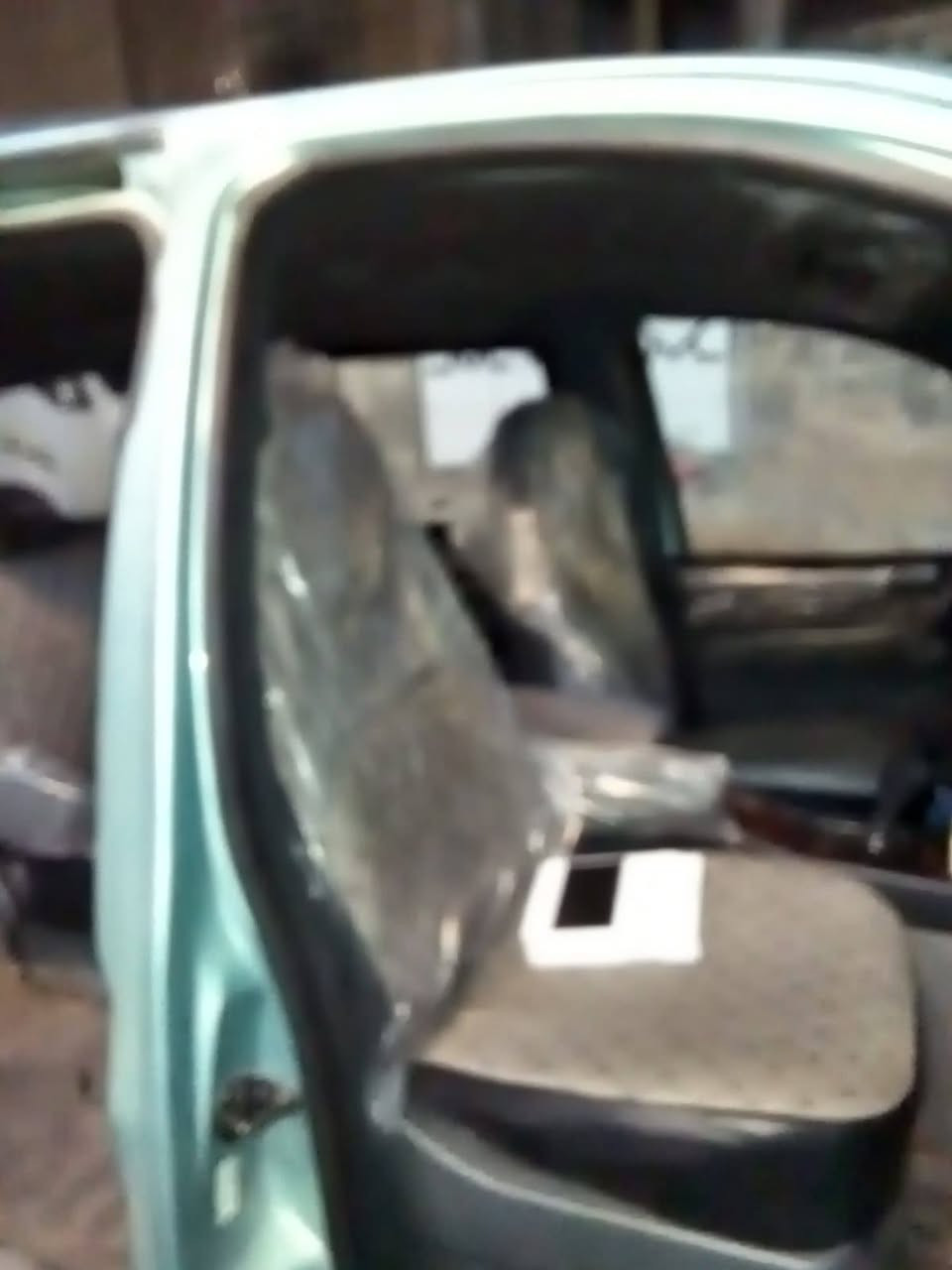 السلام عليكم.من رخصة الادمن للبيع. سيارة فورت وندستار موديل ٩٦ محور محرك كامري ابو الجف ٧ راكب لون اخضر فاتح للاستفسار على الرقم التالي ***********
