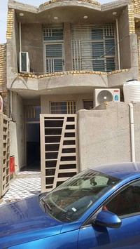 يتوفر مشتمل المساحه ١١٠ متر الطشاش الثانيه خلف شارع القاضي طابقين فقط ...