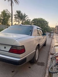 مرسيدس دب • موديل ٨٧ • رقم بغداد