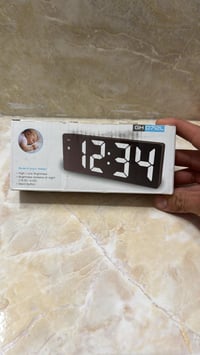 ساعة مكتبية