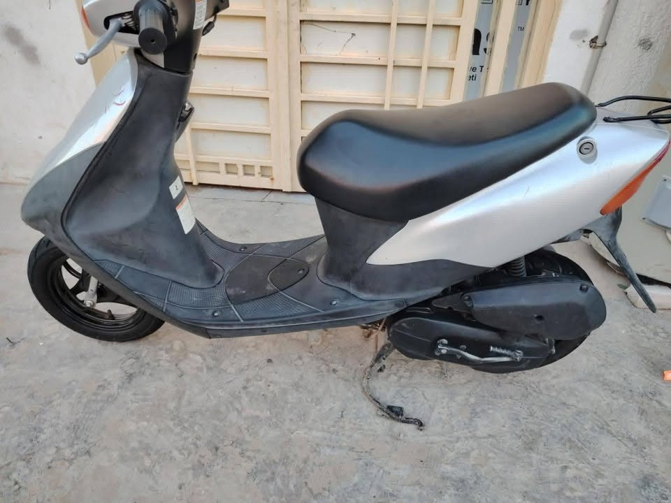 دراجه ساسوكي رياضي للبيع 
دراجه صارله شهرين من طلعت من الوكيل 
سعر بسيط كلش 
المكان ميسان 
التواصل …***********
