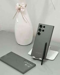 جهاز اس 23 الترا  الذاكره 256 العشوائيه 12 معالج سناب دراكون  شرق اوسط...