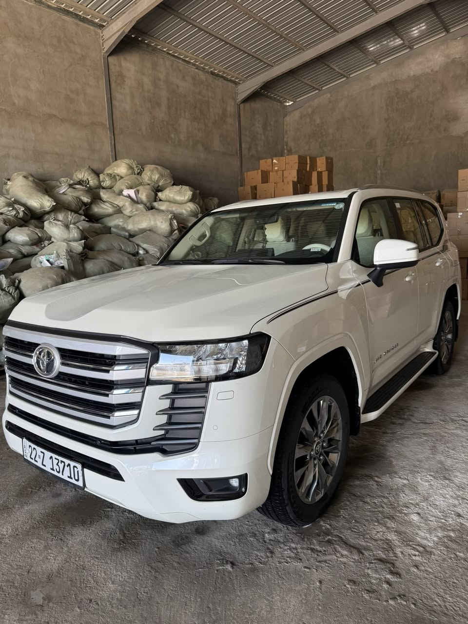 بغداد
لاندكروزر 2025 GXR ساز اصلي
ضمان 5 سنوات صيانة وتبديل دهن مجاني
ماشية 12 الف اخت الزيرو
رقم اربيل تحويل شوكت ميعجبك
كفالة عامة من الزلغ ومن كلشي 
مغلفة ppf ضمان 10 سنوات
للستفسار ***********
