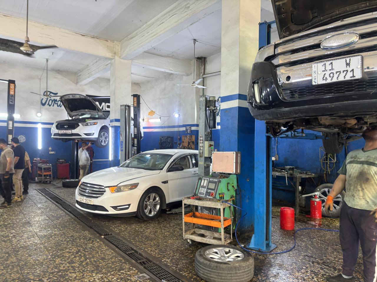 تحيه طيبه … نتشرف بيكم في مركز صيانه وقطع الغيار الحاج عباس واولاده
♦️فتح صدر جميع سيارات الفورد مع الشد والضمان
♦️تبديل دسكات امام وخلف وتصفير فلنجات 
♦️تبديل زيوت المحرك والگير الاصلي المتوركرافت
♦️تبديل فلاتر المحرك والهواء والتبريد الاصلي 
♦️تبديل بلكات الموتوركرافت الاصلي 
♦️تبديل وانربمب لمختلف احجام المحرك
♦️تبديل او تنظيف النوزلات والچويتر مع البرمجه
♦️برمجه حساسات الاطار من شركه لانج العالميه
♦️للحجز والاستفسار 
♦️ مركز  صيانة وقطع الغيار 
الحاج عباس واولاده 
الاول في عالم الفورد 
خبره ٦٠ عاما في قطع الغيار 
🛻🚘🚕🔧
العنوان 👉👉👉👉
بغداد ساحه الطيران 
مدخل الشيخ عمر 
١٠٠ متر ع اليمين
للحجز والاستفسار 
***********
***********
***********
متوفر خدمه توصيل 
 🚚 بغداد ٥ الاف + محافظات 

موقع المحل ع شبكه ويز

استخدم Waze للقيادة إلى الحاج عباس حميد واولاده, بغداد, بغداد محافظة: https://waze.com/ul/hsvztdeum6
