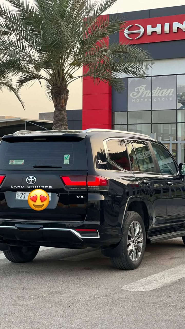 تيوتا لاندكروز VX LIMITED
فول حلوة مواصفات Twin turbo 
 2022  
ماشية 30000 
السيارة بحالة الوكالة 
أبواب شفط 
دبل رادار 
تحديد مسار 
ثلاث شاشات 
كشنات تدفئة تبريد امامي وخلفي 
ستيرن كهرباء 
كشنات خزن ميموري الكشنات الخلفيه كهرباء 
أربع كامرات محيطية 
باقي المواصفات معروفة  

للاستفسار 
***********
