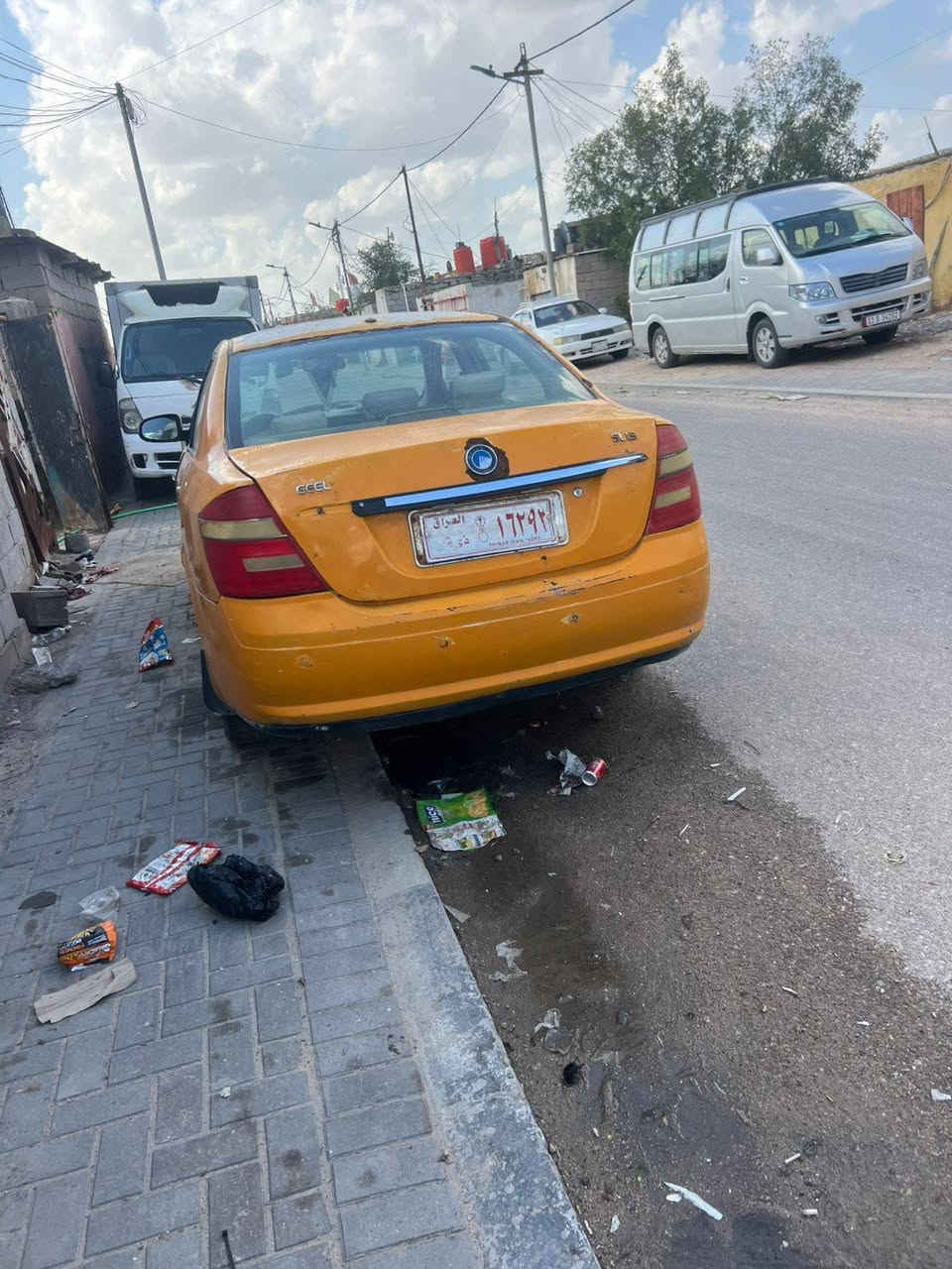 جيلي موبل موديل 12 السياره ما ندل راعيى
المكينه شغاله لكير بس لبك ما يجي 
السعر 10


**إذا كنت صاحب هذا الإعلان وتريد حذفه لأي سبب، رجاءا أرسل رسالة إلى الدعم الفني**