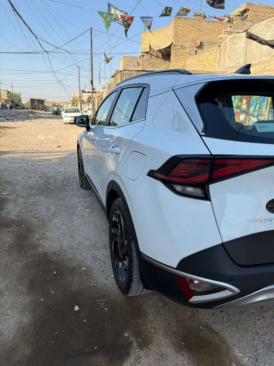 سلام عليكم كيا سبورتج موديل ٢٥ فول موصفات مكفوله كافلة عامة ماشيه ١٤ الف عنوان بغداد مدينة الصدر هاتف ***********
