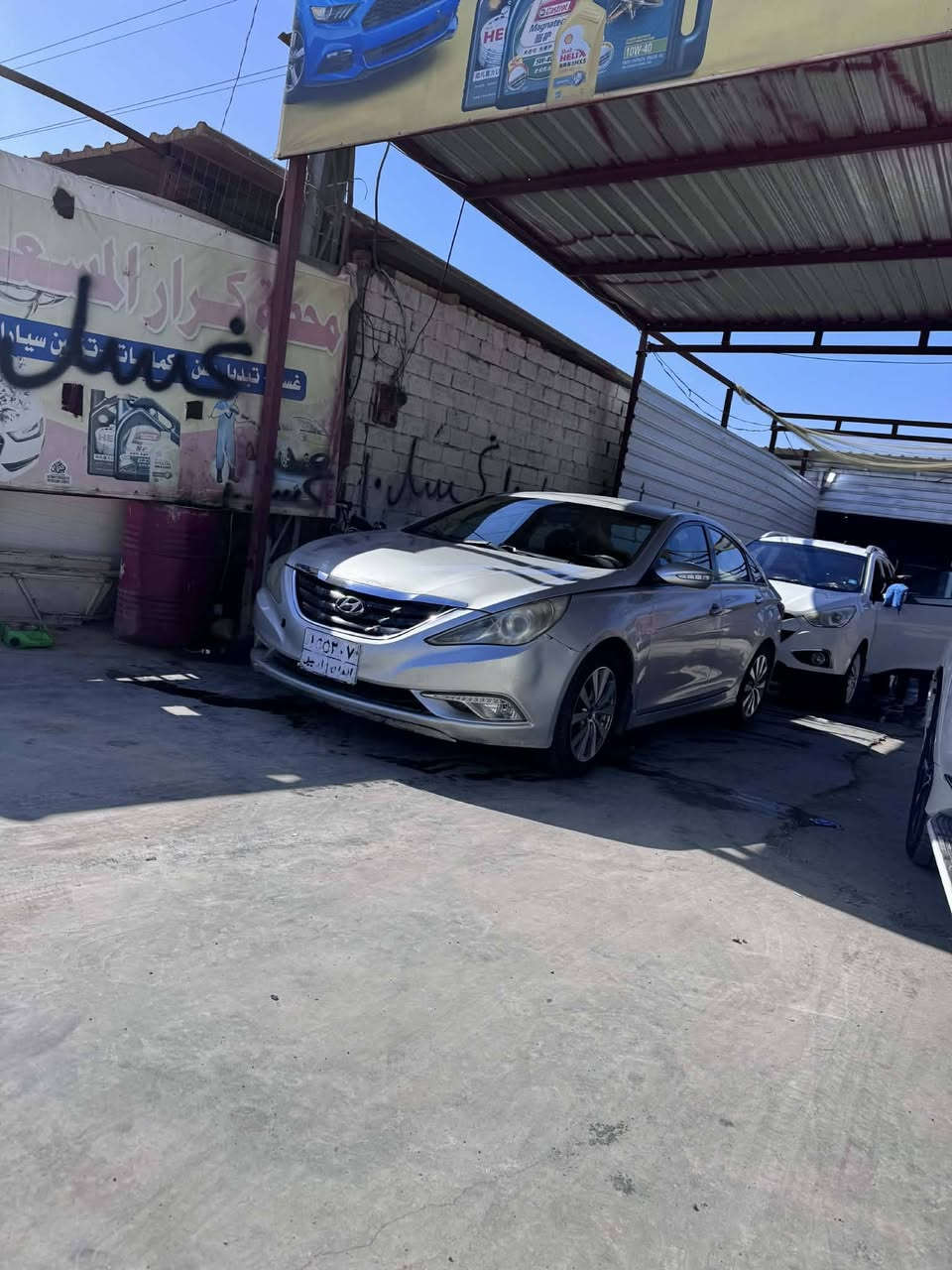 ياالله مرخصت ادمن عندي سوناتا 2011 خليجيه داخل بيجي مكينه 2400 دوش كير مكينه وتبريد وصدر  وحداديه  مكفوله ومكفوله من ضربه وتبديل  فقط جرد مصبوغه احزام تكام وقماره بدون صبغ ضربه مابيها بسمي شخصيه يريد وكاله يريد تحويل اني حاضر سعر 68 وغرامه وره المشتري مكان بابل ***********
