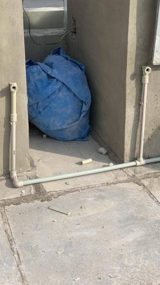 بسم الله
الحمدلله يوم امس إنجزت العمل في منطقة حي العسكري 
تأسيس صحيات اخر مرحله شد الخلاطات ومغاسل تعليك 
ومقعد وكيزر والحمدلله والشكر 
ومتواجد في كركوك حي بدر 
***********
