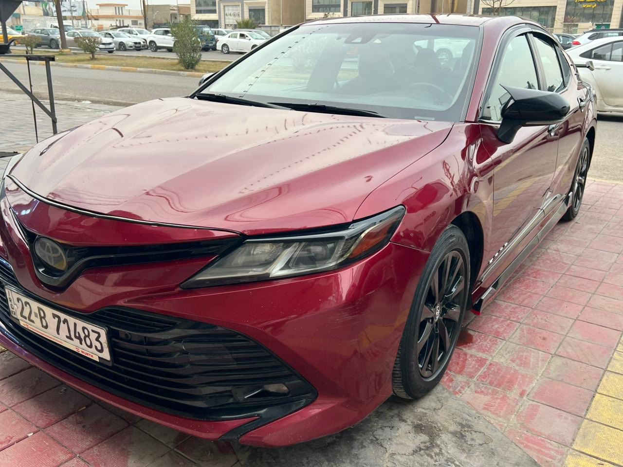 السلام عليكم
كامري 2019 وارد امريكي بدون ايرباك 
حادث امريكا فقط دعامية وخشم البنيد 
وبلعراق صار بيها جاملغ +باب السكن +شبرين صبغ بلتكمة 
صور الحادث والضربة قبل التصليح موجودات بل منشور والصبغ كان بسبب الصباغ مو صاحب مصلحة السونار موجود التكمة تكملتها جلاتين 
مواصفات الـLE
تحديد سرعة 
خروج عن المسار 
شاشة 
كاميرا 
كشن كهرباء +مخمل 
تخم تاير جديد 
حدادية امامي خلفي جديدة 
السعر 165 يعني 16,500$
مكان السيارة الفلوجة 
***********
‭0773 384 3411
