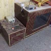 فقاسة • ٣٢ بيضة • حاضنة اوتوماتيك