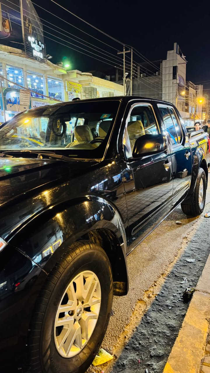 نيسان فنتيره 2016 
رقم بغداد وارد امريكي 
ضربته جاملغ وبنيد 
محرك مفتوح 
*********** البصرة, العراق
