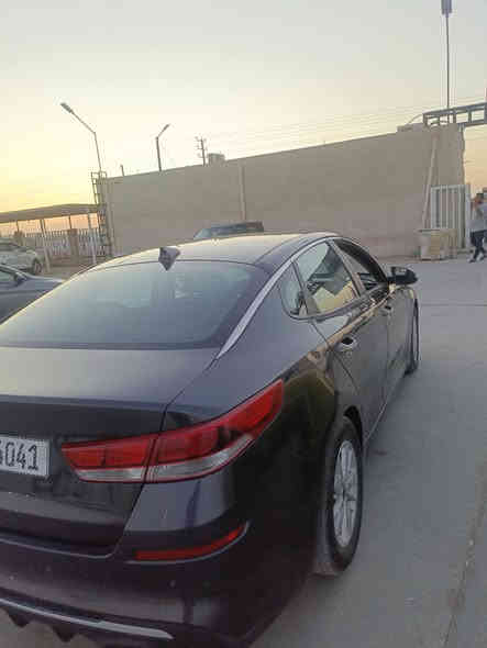 السلام عليكم اوبتيما 2019 أمريكي 2400 باسمي حادثة مقدمة البنيد فقط وبيه بارد بالجاملغ الأيسر مكفولة من الصبغ السيارة باسمي تحويل ثاني يوم مكاني بالكوت السعر 135 للاتصال : ***********
